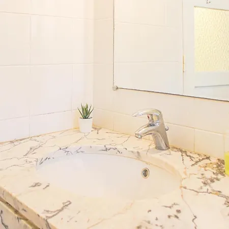 Stunning In W/ Wifi And 1 Bedrooms Lejlighed